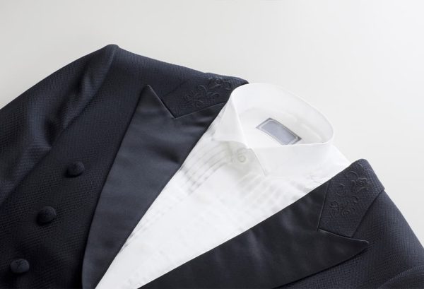 馬場馬術の魅力のひとつ。憧れの燕尾服について詳しく解説のイメージ